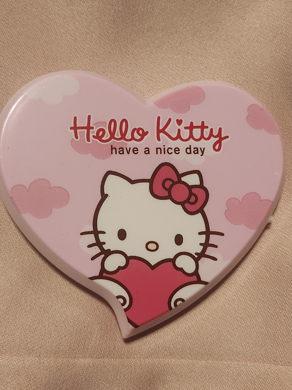 Hello Kitty Pink Heart Plastic Pocket Mirror With Comb NEW